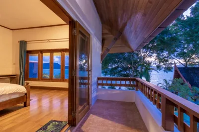 Aoyon Beach, a 5-bedroom Thai-style villa with stunning sea views, 50 meters direct beach access, free maid, – 写真 3